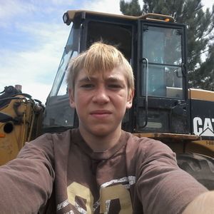 Meet your Posher, Derek